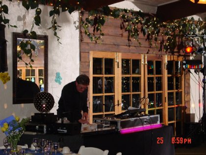 Arnold_Serame_80s_Party_3.JPG