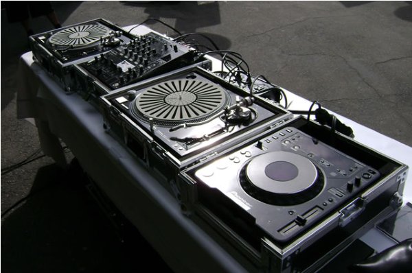 Technics_SL1210_MG5_DJM800_CDJ1000.jpg