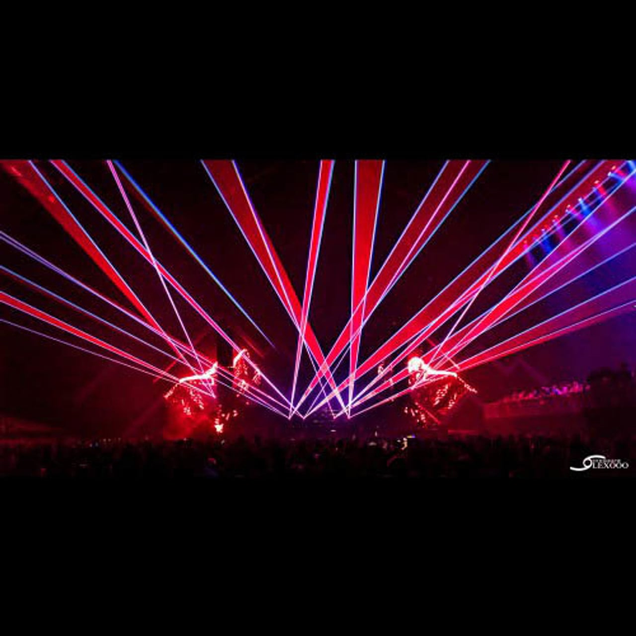 Kavant ClubMax 3000 laser projectors on truss with bright full-color beams.  Rent a laser now!